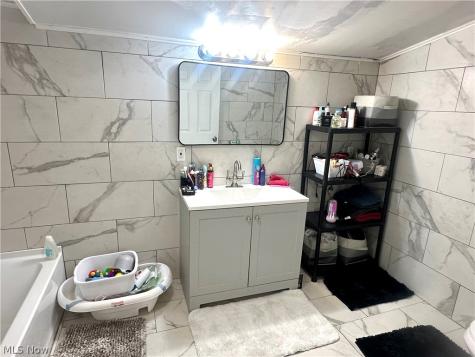 3856 W 23rd Street Cleveland OH 44109