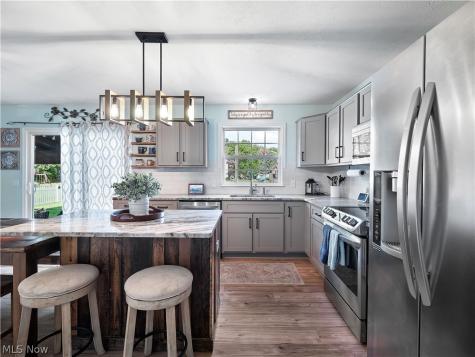 27008 Cascade Court Olmsted Falls OH 44138