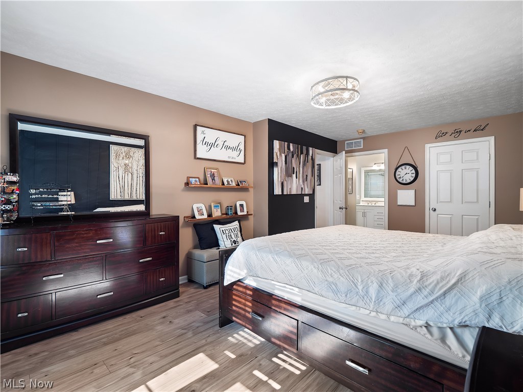 27008 Cascade Court Olmsted Falls OH 44138