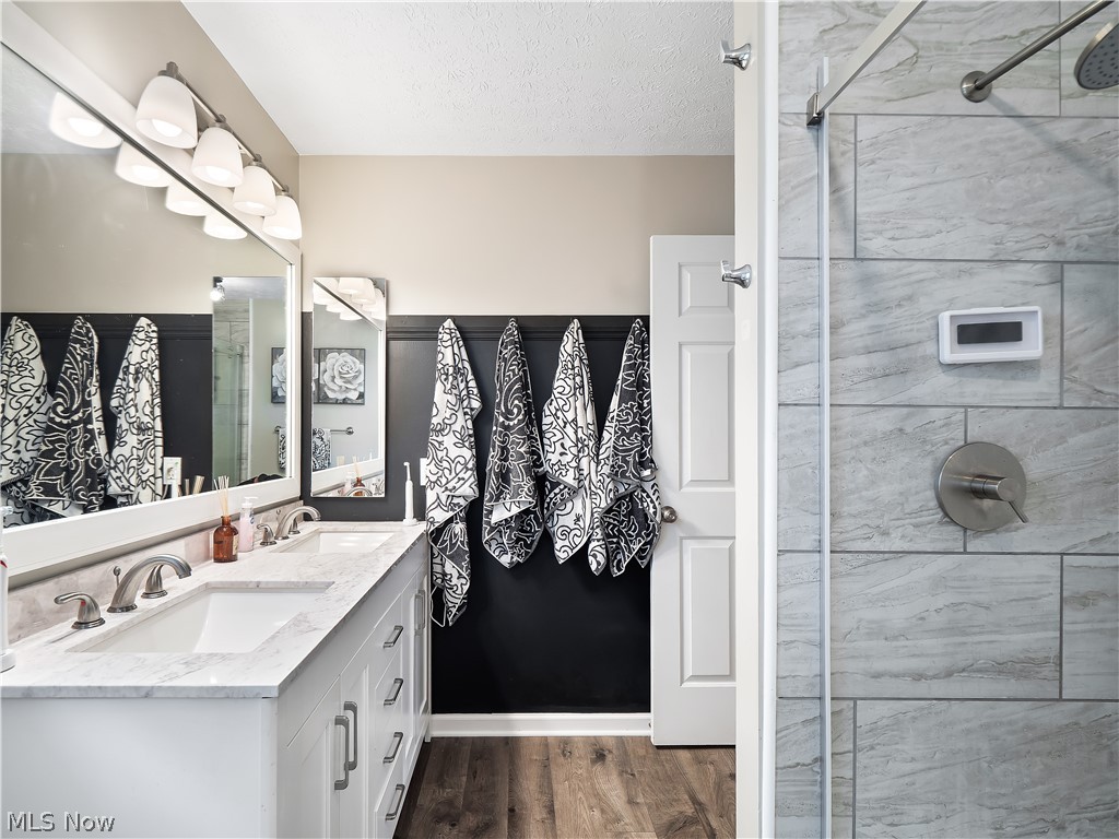 27008 Cascade Court Olmsted Falls OH 44138