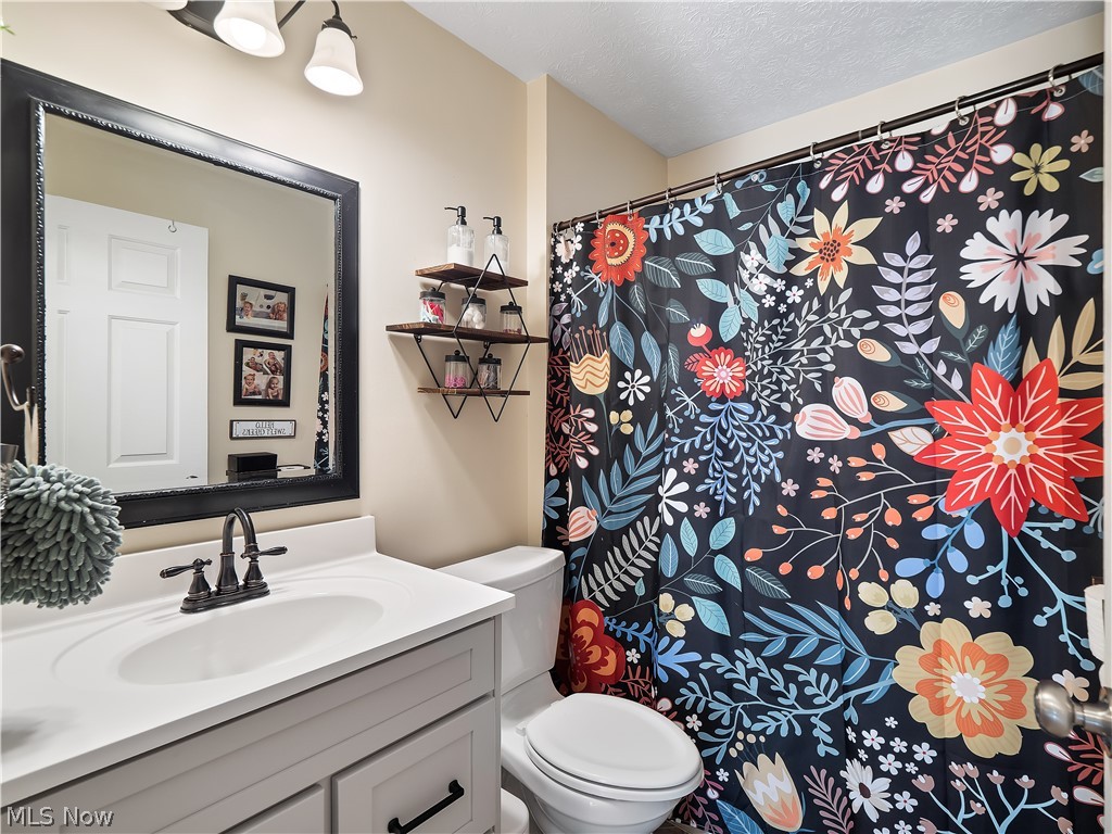 27008 Cascade Court Olmsted Falls OH 44138