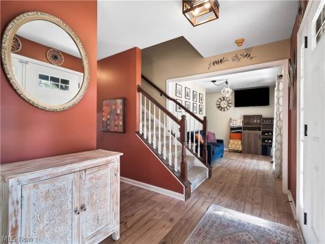 27008 Cascade Court Olmsted Falls OH 44138