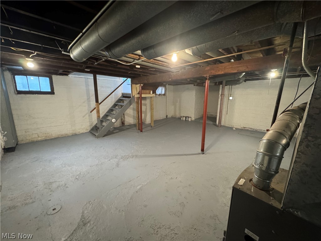 12116 Longmead Avenue Cleveland OH 44135