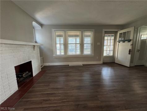 12116 Longmead Avenue Cleveland OH 44135