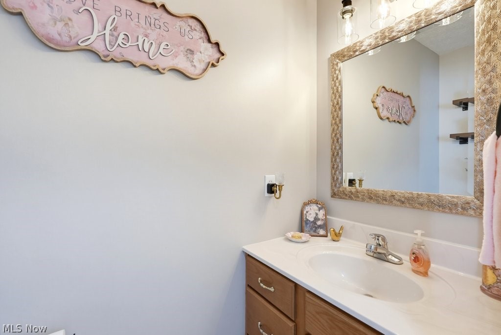 851 Susan Road Ravenna OH 44266