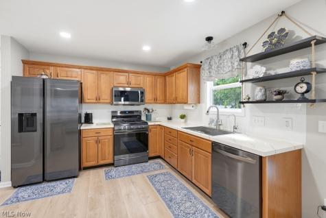 851 Susan Road Ravenna OH 44266