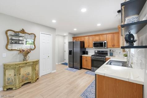 851 Susan Road Ravenna OH 44266