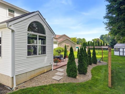 851 Susan Road Ravenna OH 44266