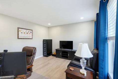 851 Susan Road Ravenna OH 44266