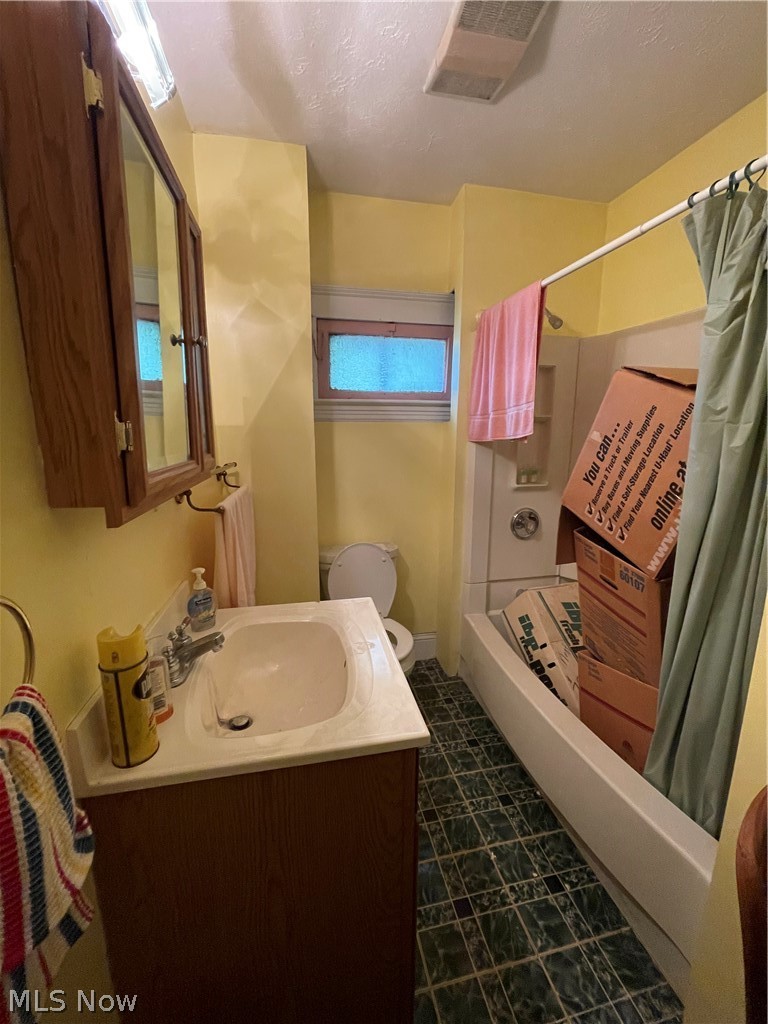3618 Daisy Avenue Cleveland OH 44109
