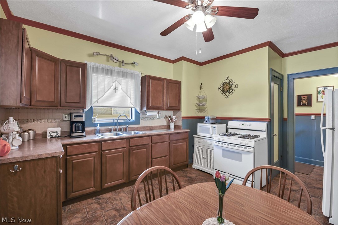 6611 Fleet Avenue Cleveland OH 44105
