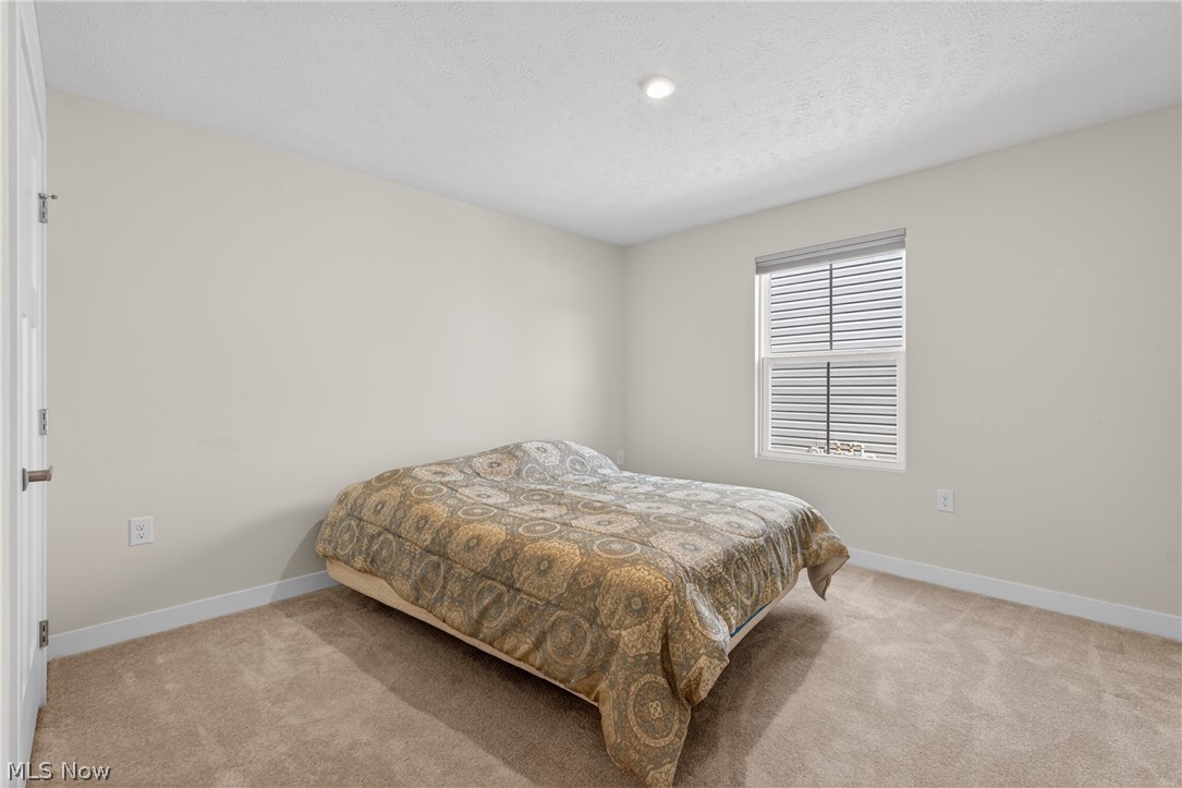 994 Sunrise Way Akron OH 44312