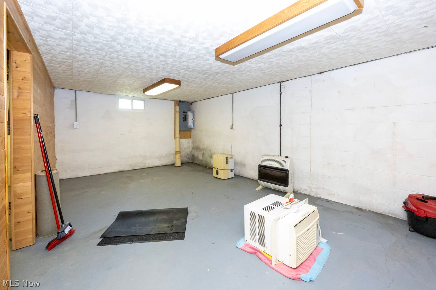 742 Mckinley Street Wooster OH 44691