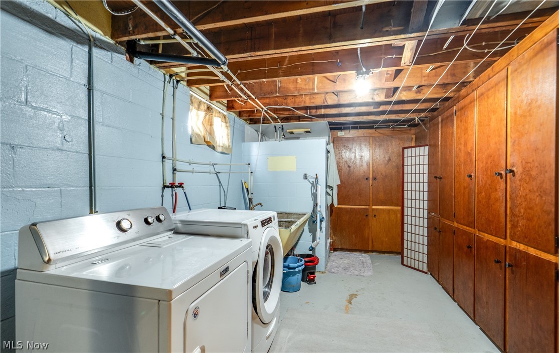 144 Perry Drive NW Canton OH 44708