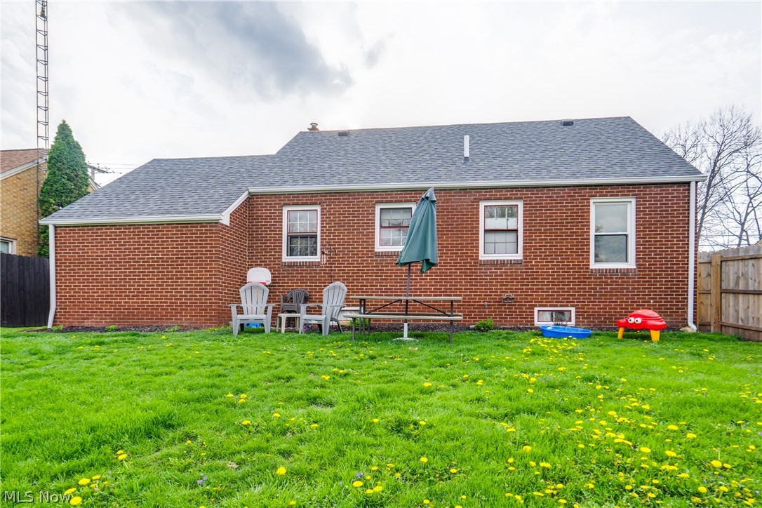 144 Perry Drive NW Canton OH 44708