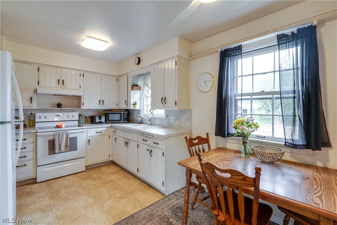 144 Perry Drive NW Canton OH 44708