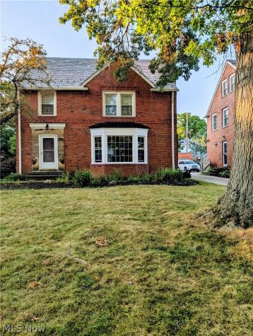 19219 Lomond Boulevard Shaker Heights OH 44122