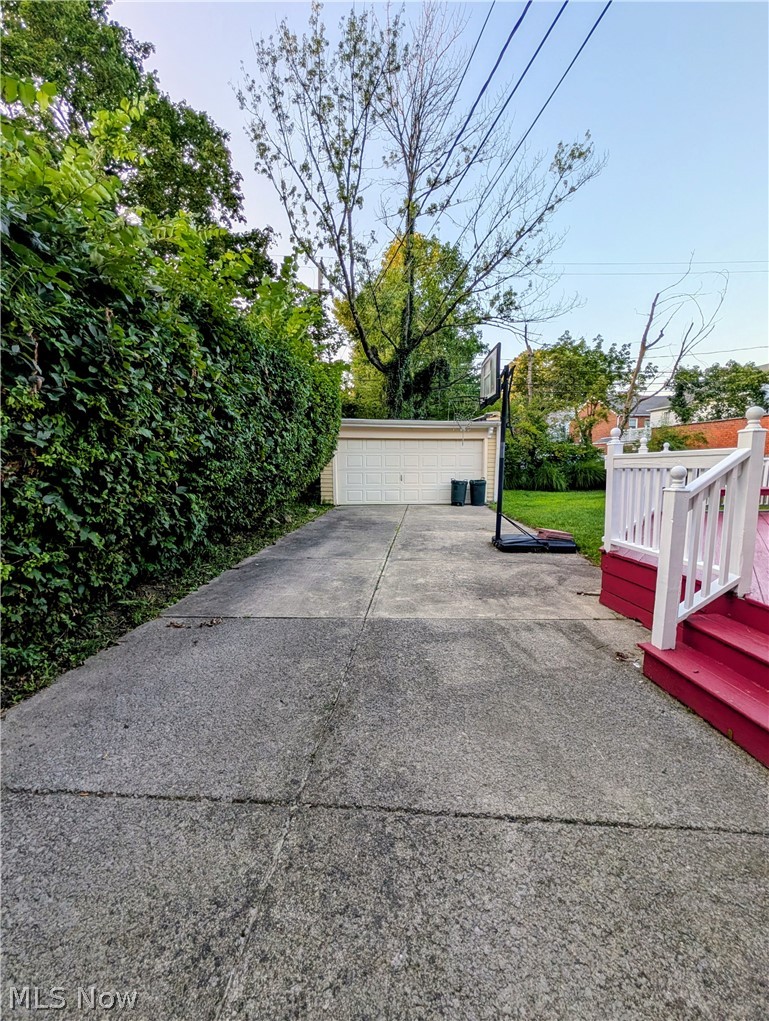 19219 Lomond Boulevard Shaker Heights OH 44122