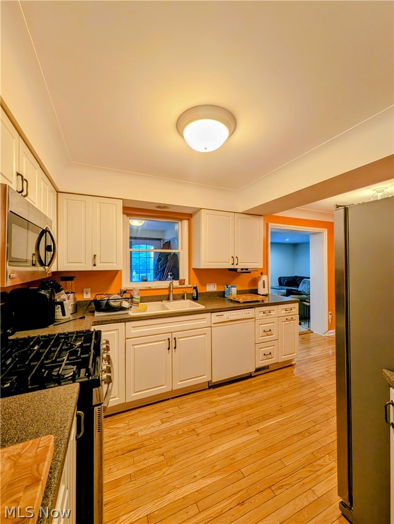 19219 Lomond Boulevard Shaker Heights OH 44122