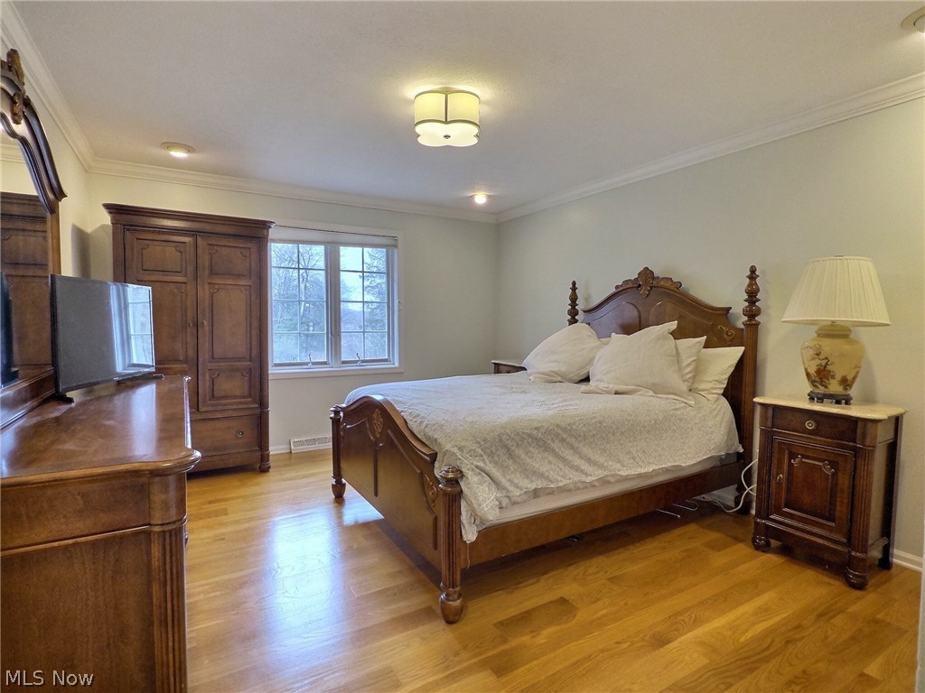 1160 Fox Hill Drive Gates Mills OH 44040