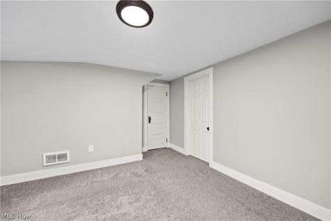 1533 Clinton Street Sandusky OH 44870