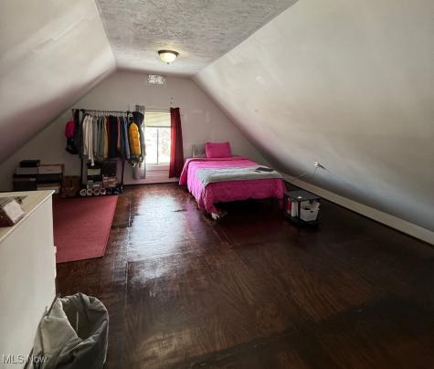 3216 W 95th Street Cleveland OH 44102