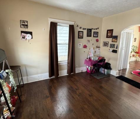3216 W 95th Street Cleveland OH 44102