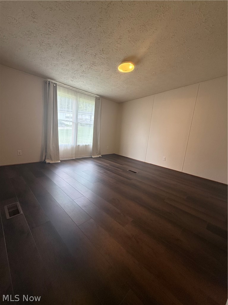 6815 Whitetail Drive Dennison OH 44621