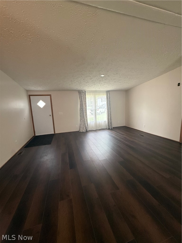 6815 Whitetail Drive Dennison OH 44621
