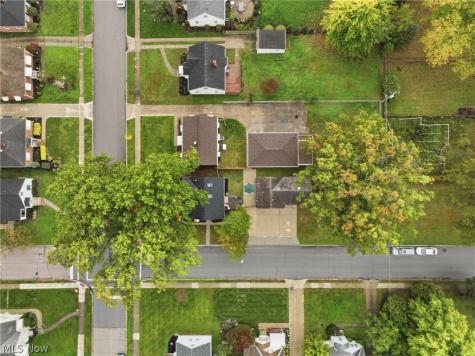 3994 W 227th Street Fairview Park OH 44126