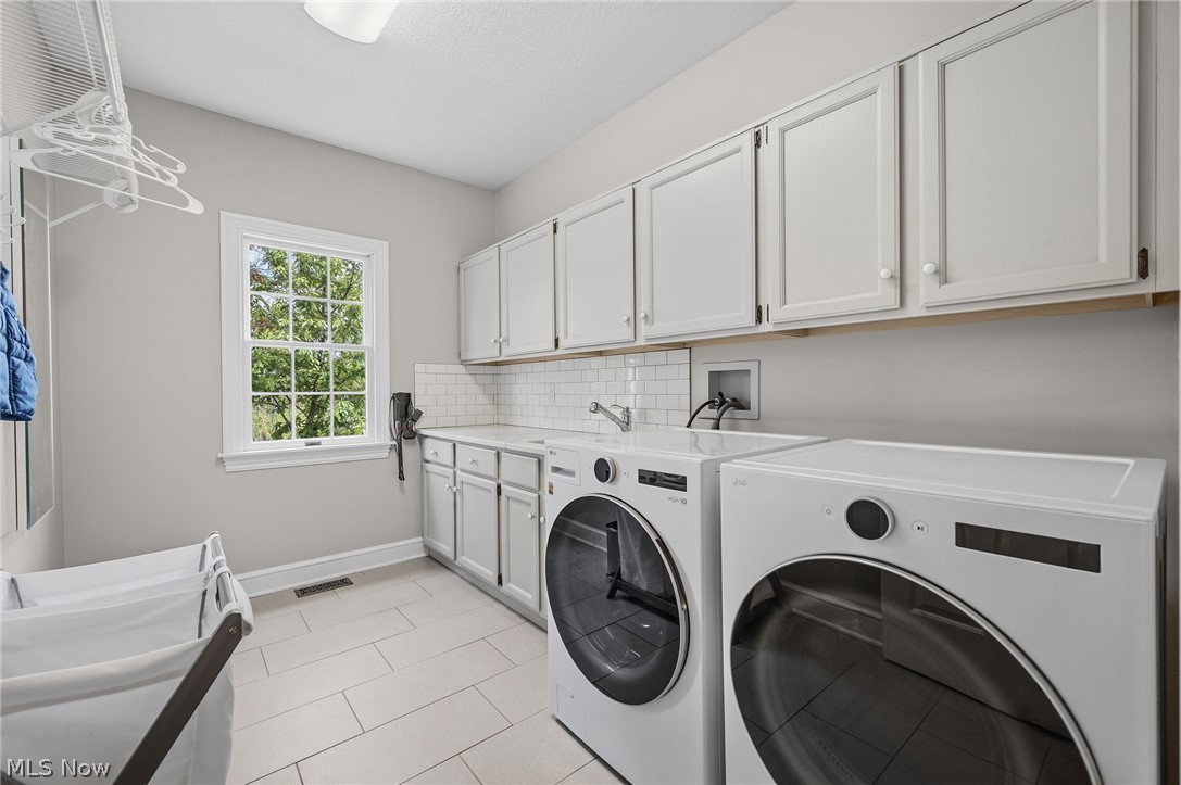 2287 Wellington Circle Hudson OH 44236