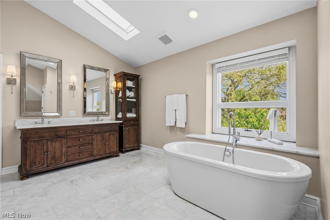 2287 Wellington Circle Hudson OH 44236