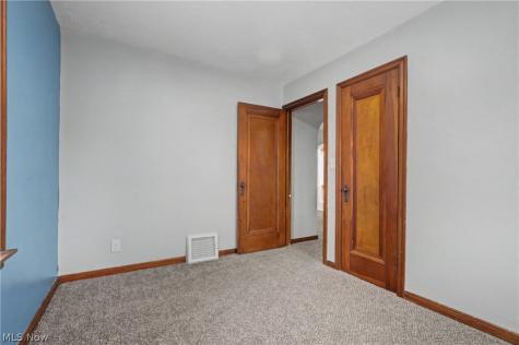86 Southeast Avenue Tallmadge OH 44278