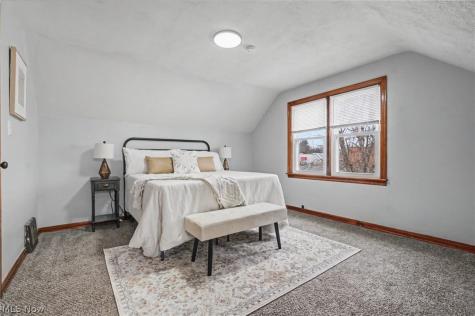 86 Southeast Avenue Tallmadge OH 44278