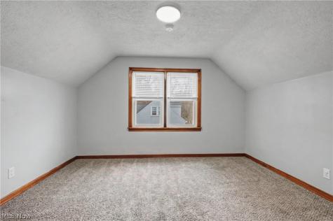 86 Southeast Avenue Tallmadge OH 44278