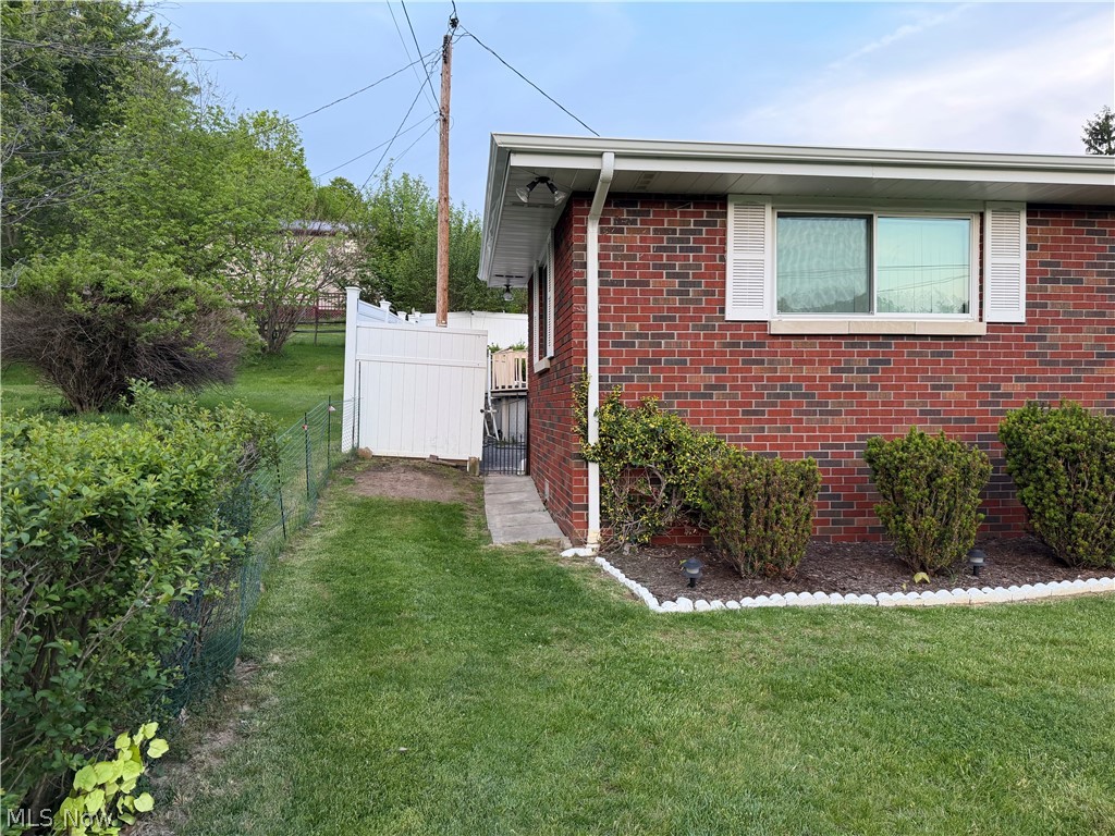 54599 Colerain Pike Martins Ferry OH 43935