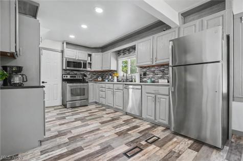 158 Van Evera Road Tallmadge OH 44278