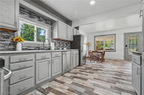 158 Van Evera Road Tallmadge OH 44278