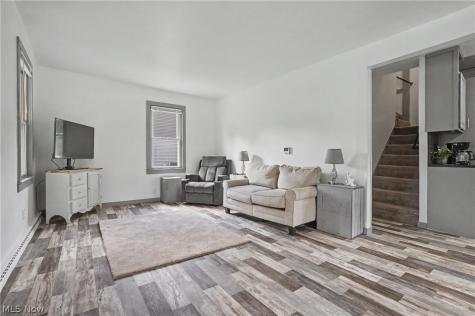 158 Van Evera Road Tallmadge OH 44278