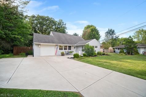 546 Woodmere Drive Berea OH 44017