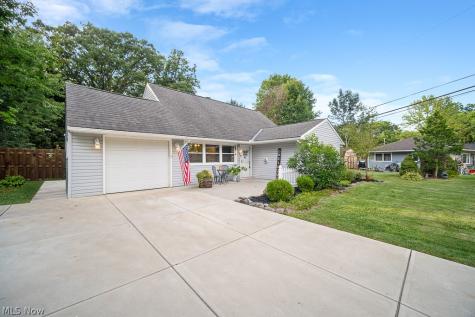 546 Woodmere Drive Berea OH 44017