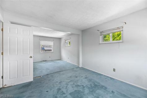 152 Kreiner Avenue Akron OH 44312