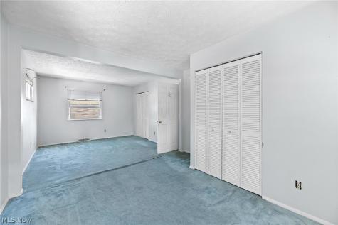 152 Kreiner Avenue Akron OH 44312