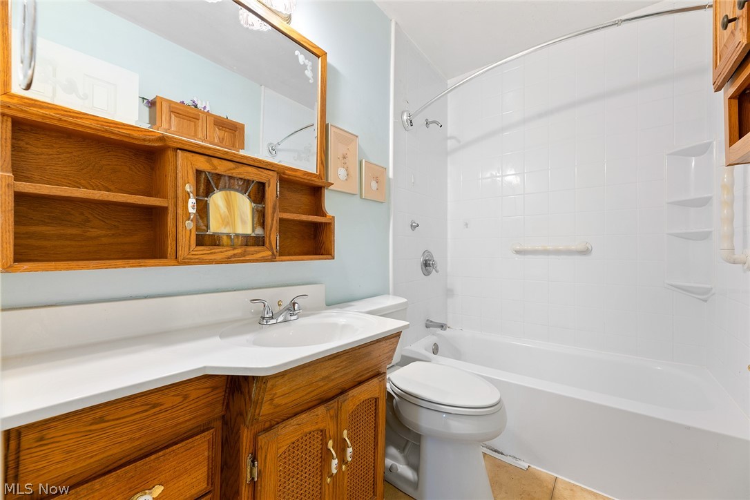 152 Kreiner Avenue Akron OH 44312
