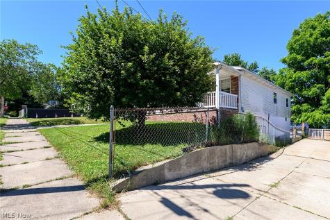 152 Kreiner Avenue Akron OH 44312