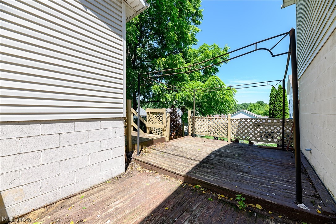 152 Kreiner Avenue Akron OH 44312