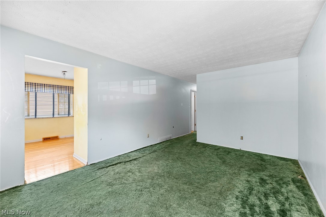 152 Kreiner Avenue Akron OH 44312
