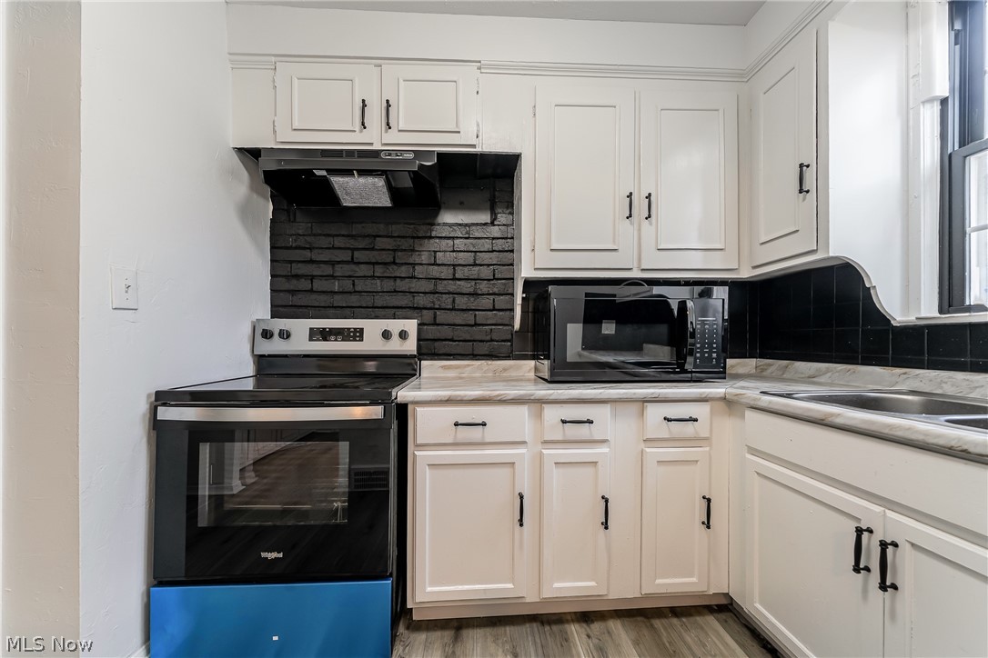 16717 Lomond Boulevard Shaker Heights OH 44120