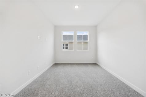 2164 Myla Way Amherst OH 44001