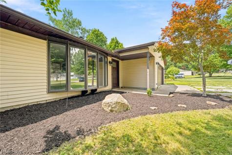 8160 Joyce Road Broadview Heights OH 44147